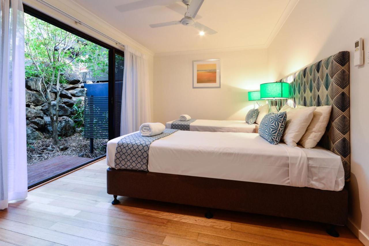Shorelines 31 Renovated Upmarket Two Bedroom Apartment With Ocean Views And Buggy Hamilton Island Exterior photo